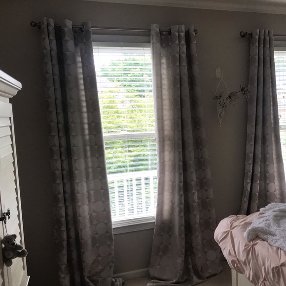 Z Gallerie Drapes. Set of 2 panels. Silver Grommet Top. EUC - Picture 2 of 6